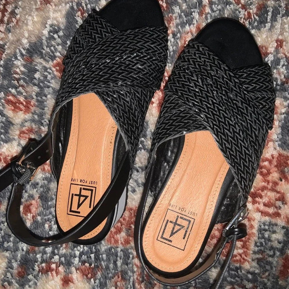 L4l woven platform black & white sandals - Picture 2 of 2